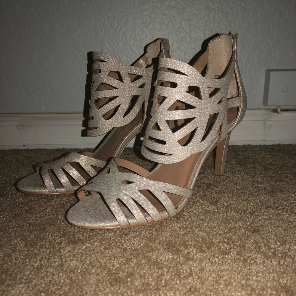 Shimmery pink heels